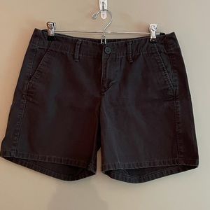 EUC. Old Navy Charcoal Gray Boyfriend Shorts, Size 2